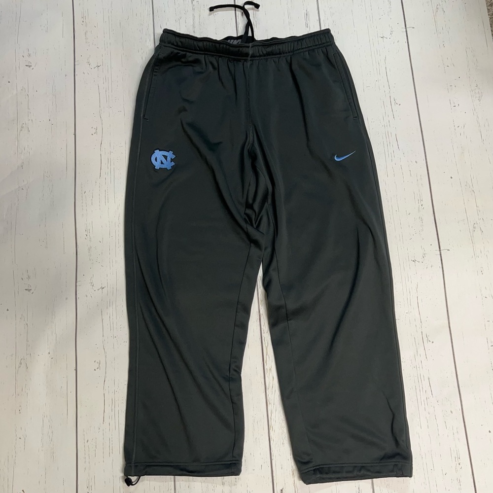 North Carolina Tar Heels Nike Sweatpants Therma-Fit Size XL